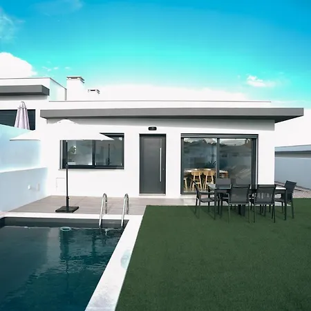 فيلة Queen - - Lourinha Santa Barbara (Lisbon)