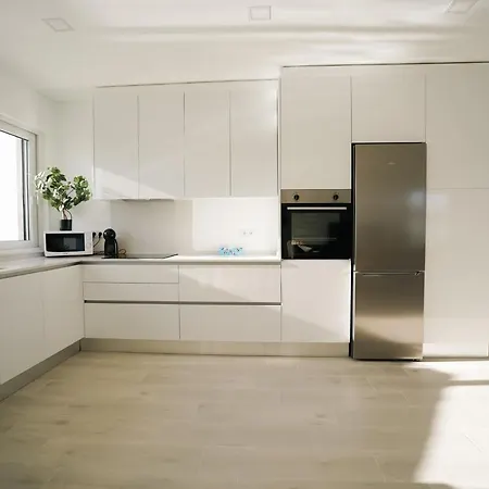 Queen - - Lourinha فيلة