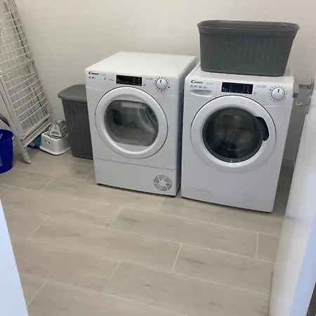 Queen - - Lourinha فيلة *