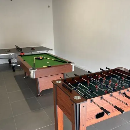 Queen - - Lourinha فيلة