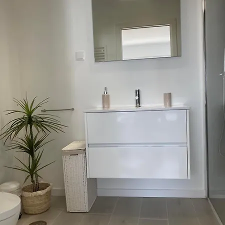 Villa Queen - - Lourinha Santa Barbara (Lisbon)