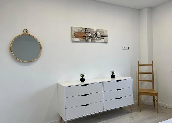 Queen - - Lourinha Santa Barbara (Lisbon)